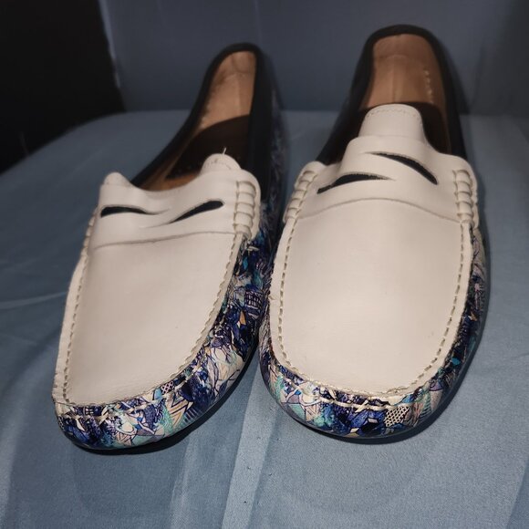 Robert Graham men shoe size 8.5